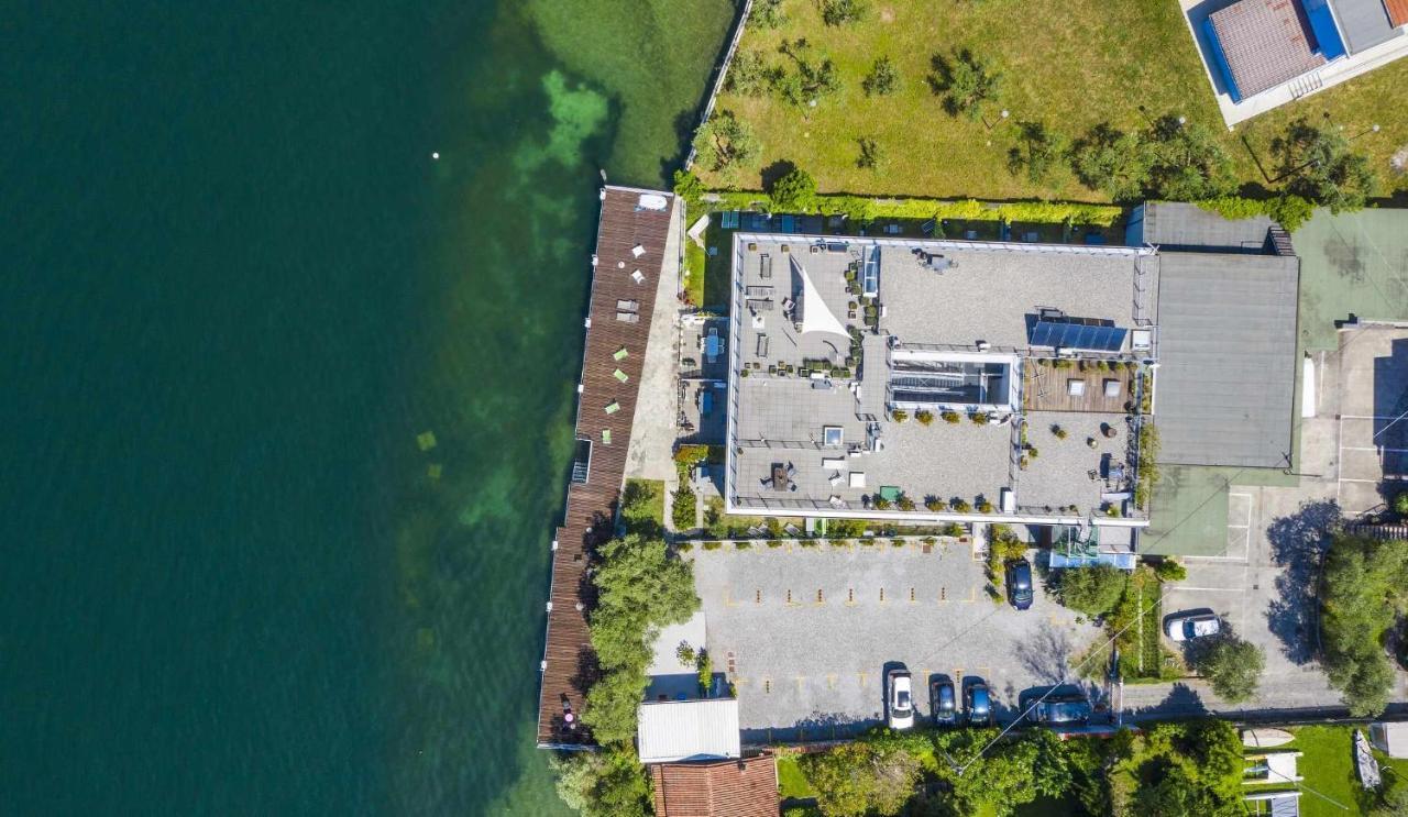 Direttamente Al Lago Apartments Marone Eksteriør bilde