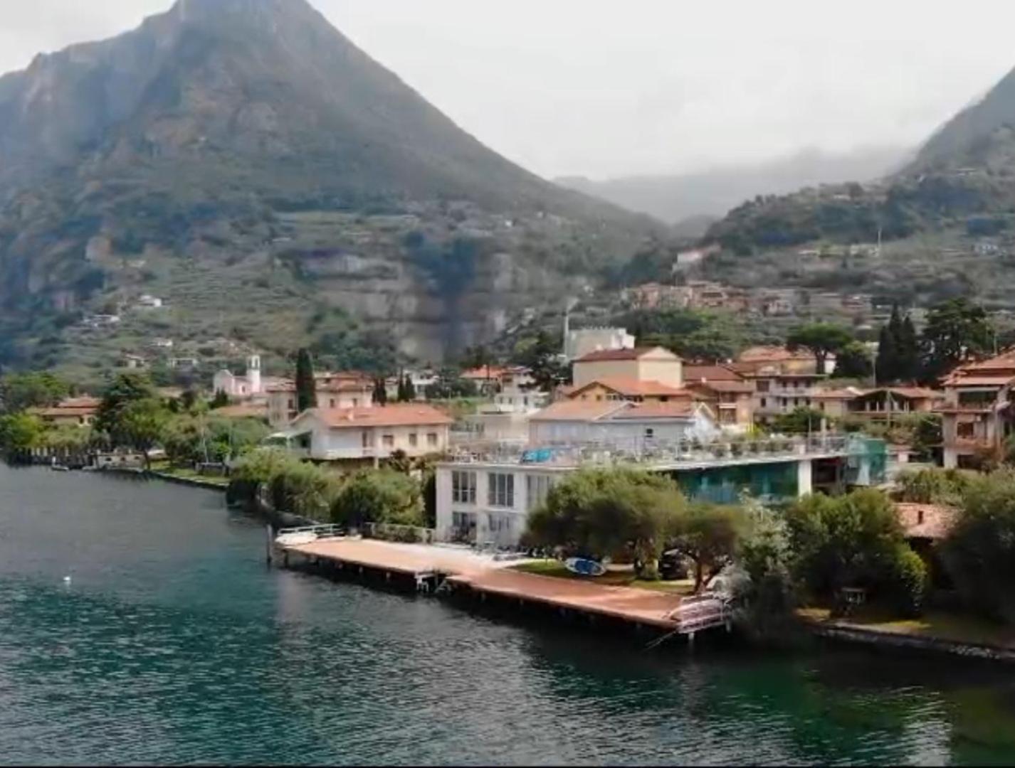 Direttamente Al Lago Apartments Marone Eksteriør bilde